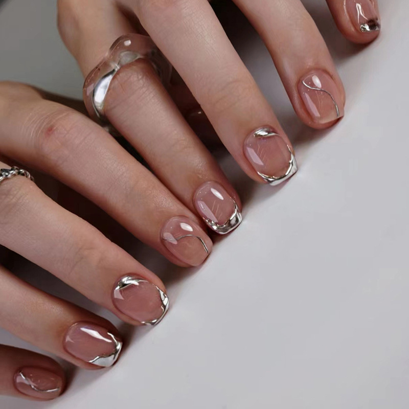 Faux ongles courts pour femmes - Nail Art Press On avis et prix