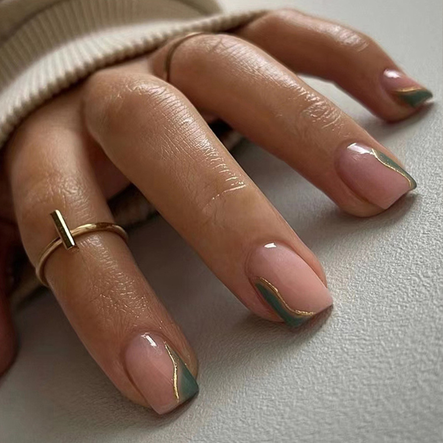 Faux ongles courts pour femmes - Nail Art Press On avis et prix