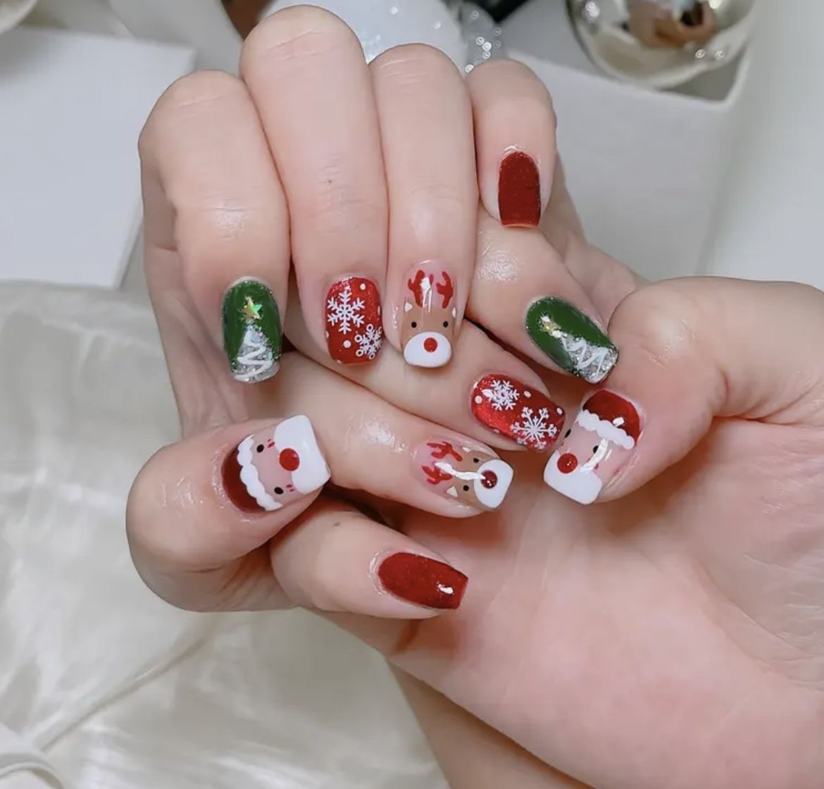 Ongles à presser de Noël, moti - Nail Art Press On avis et prix